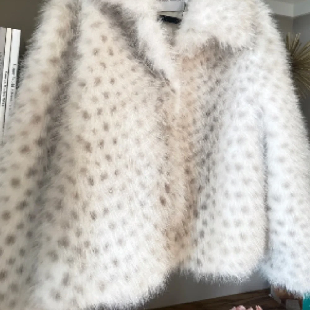 Rebecca Minkoff cropped a collar vegan Fur Jacket - Picture 8 of 8